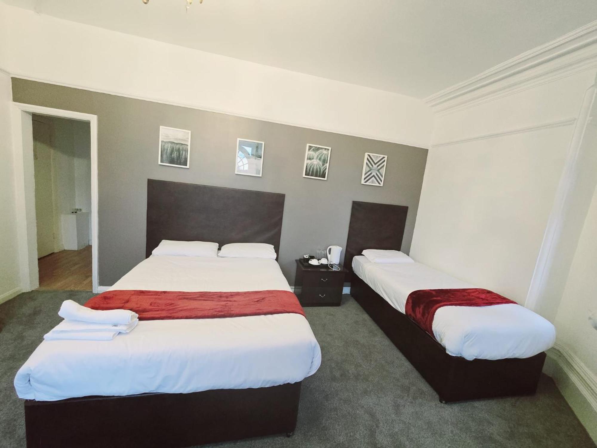 Kingswood Hotel Мейденгед Екстер'єр фото